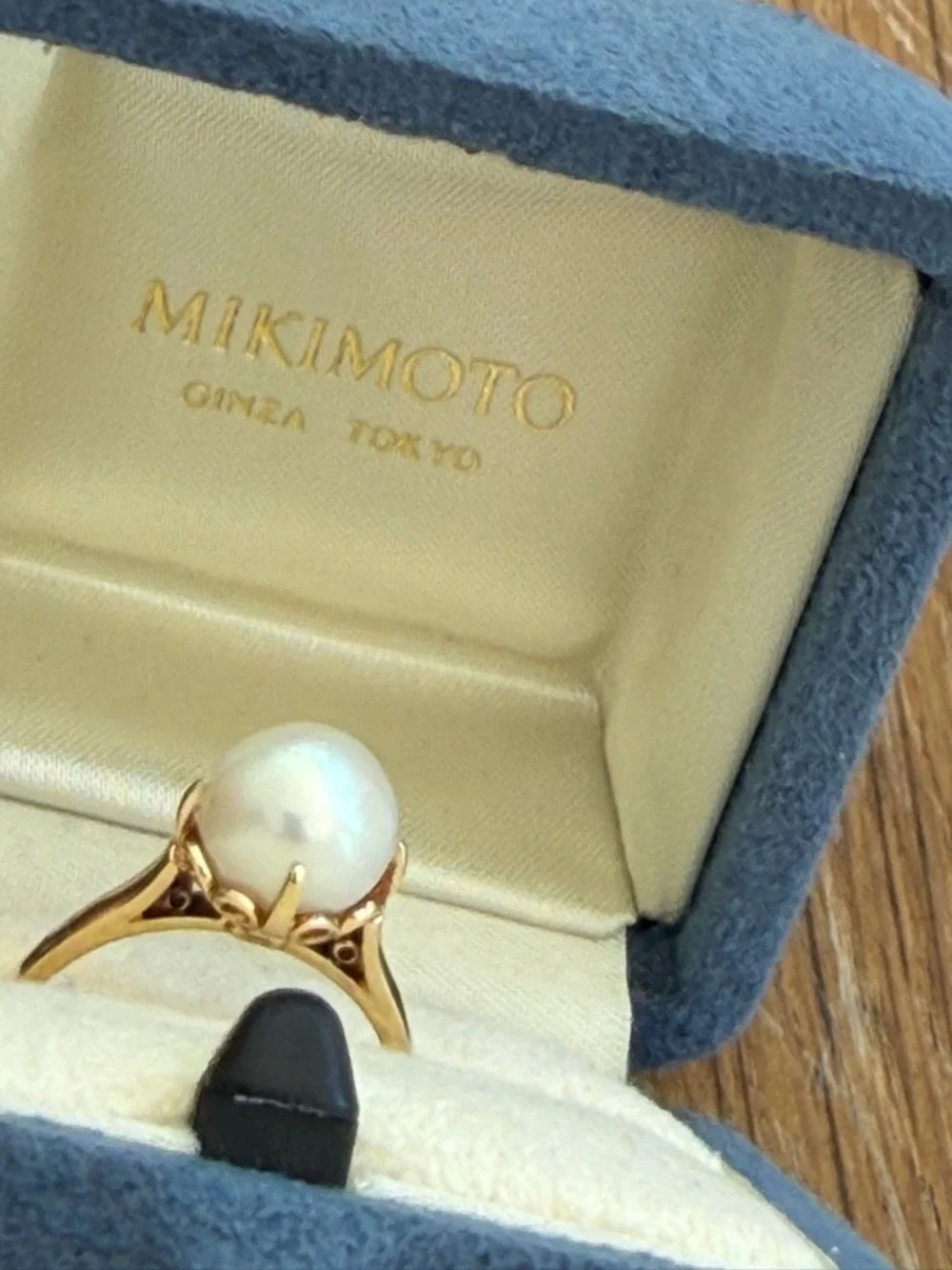 Mikimoto 14K Yellow Gold 8.5MM Akoya Pearl Ring size 6.5 - Picture 6 of 7